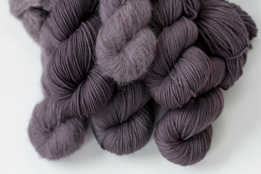 Half Mourning - Worsted